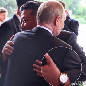 金正恩被曝佩戴价值10万瑞士名表，金与正背价值5万迪奥手提包