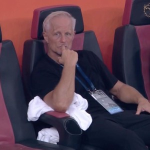 安德森：升班马想客胜卫冕冠军很难，半场因伤病被迫换人